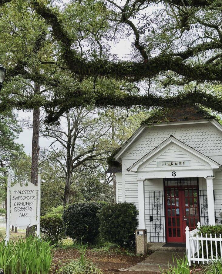 DeFuniak Springs Florida little public library and an oak tree