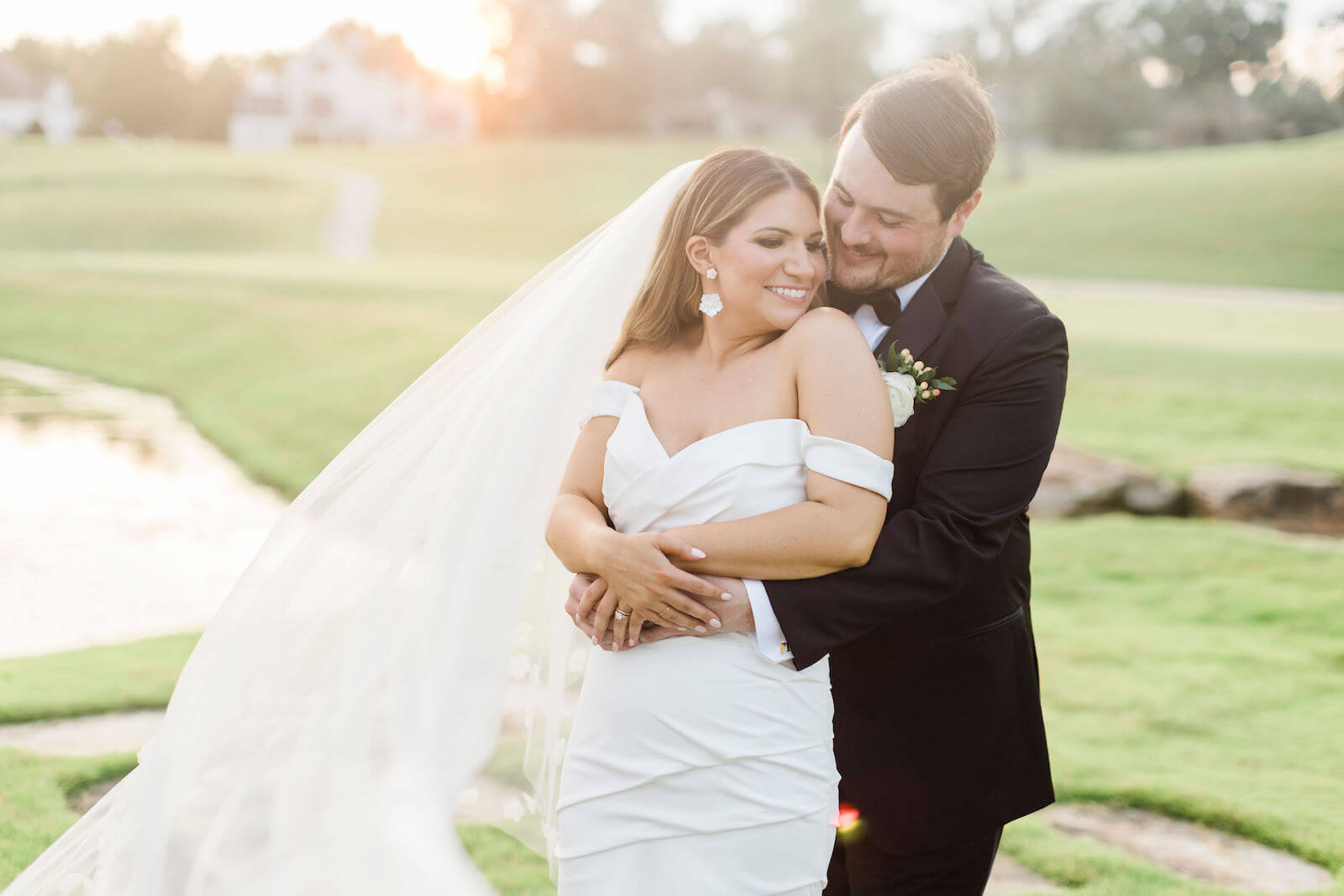 You’ve GOT to See the Florals at This Romantic BHAM Wedding