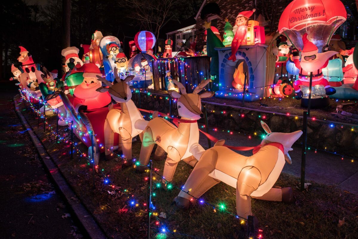 Birmingham’s Wackiest, Tackiest Holiday Light Tour