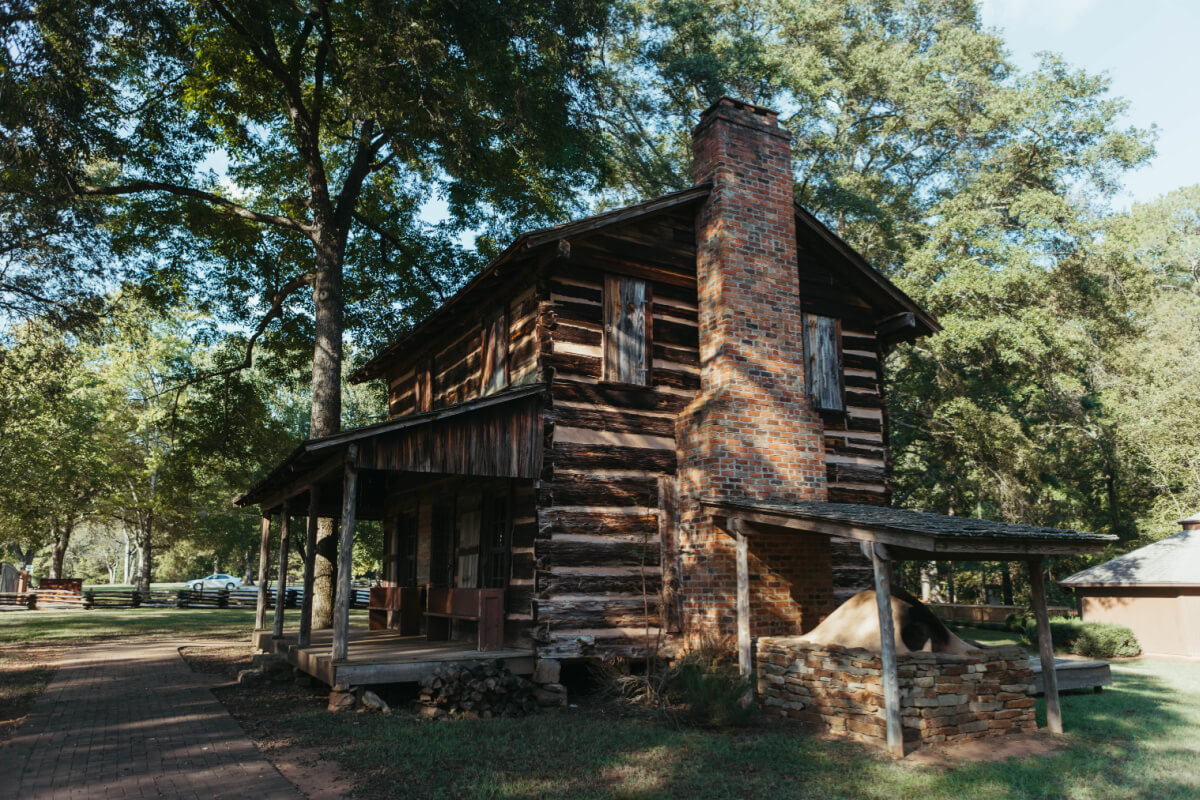 3 Revolutionary Places in South Carolina Where History is Alive