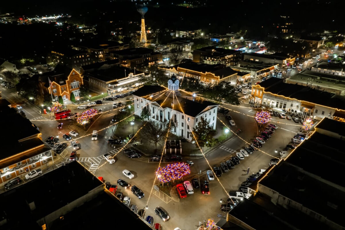 Mississippi’s Best Christmas Towns