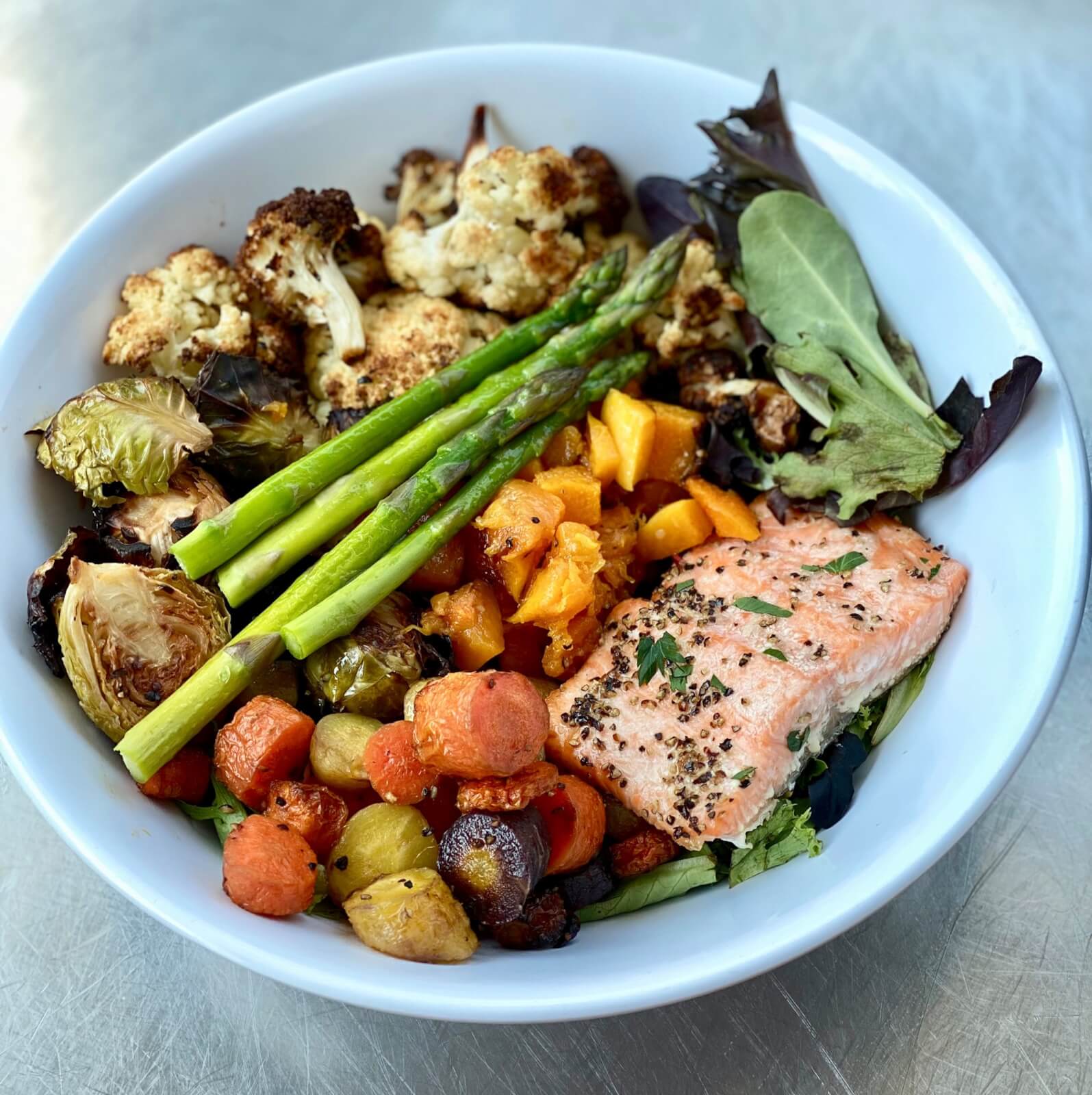 salad with roasted veggies and salmon