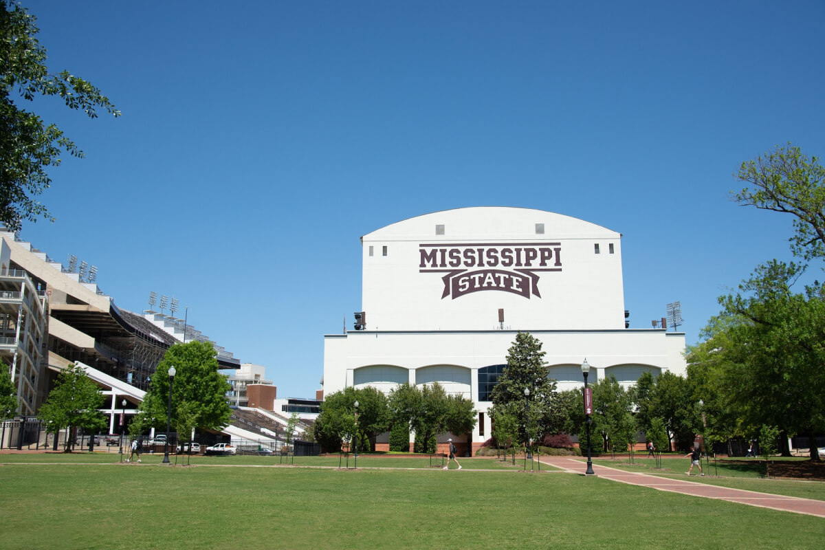 Starkville, MS: Where to Eat, Sleep, & Tailgate